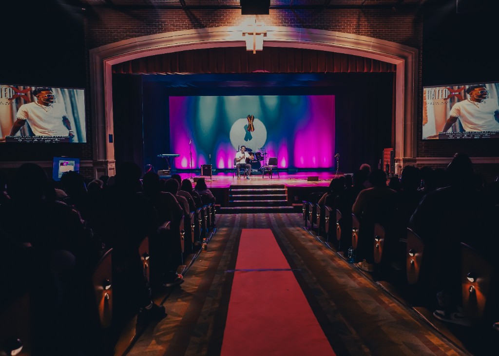Wide view of the congregation gathered in worship at Chosen.